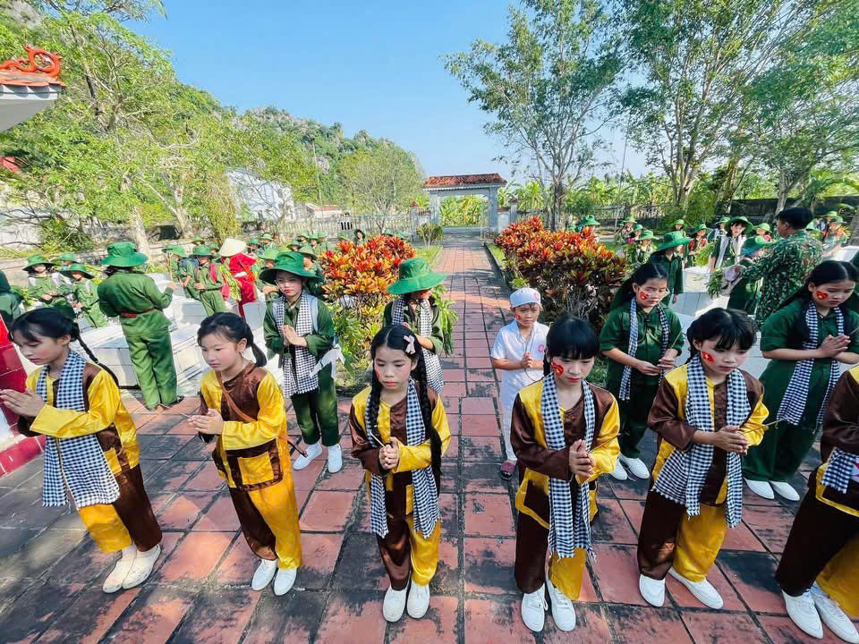 gen n z7359170118166 ad181f21d4706978b2eb12eea1629dfe